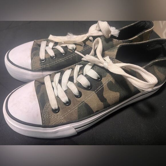 Rue21 Shoes - Camo sneakers